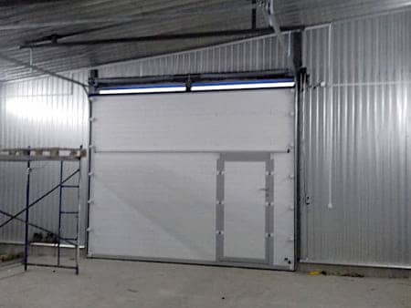 Подъемные ворота с калиткой для гаража в Жезказгане